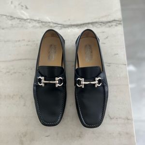 Salvatore Ferragamo Paragi Leather Gancini Driver in Black, Men’s Size US 8.5